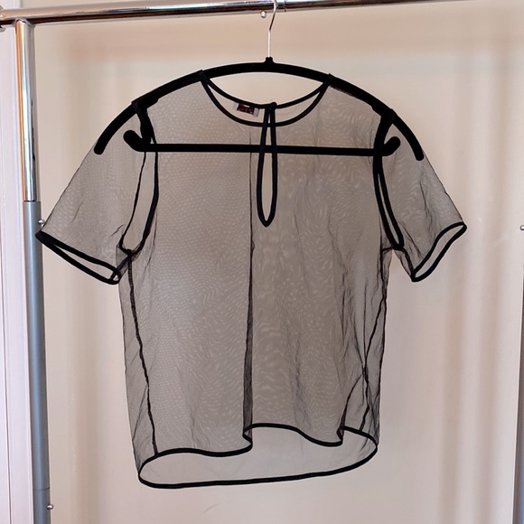 Sheer little moon top - Picture 3 of 4